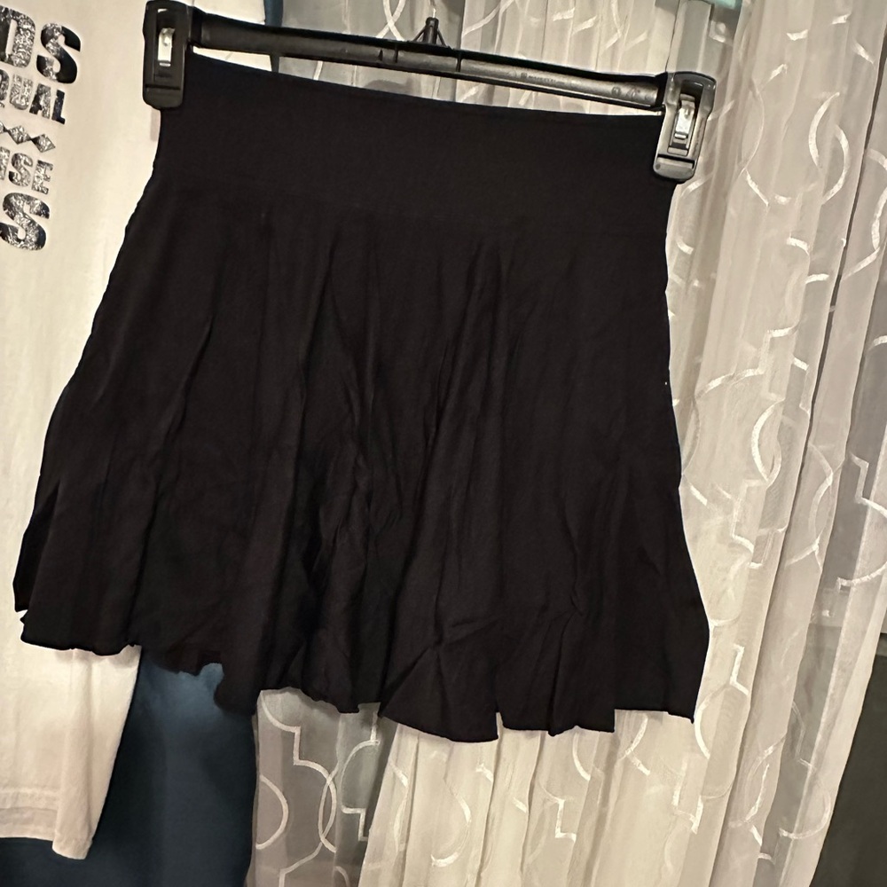 Classic Black Women's Skort - Picture 2 of 4